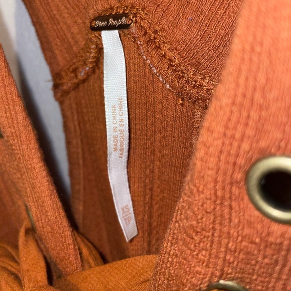 FREE PEOPLE- Ribbed Tank- Tie Front - Picture 3 of 6